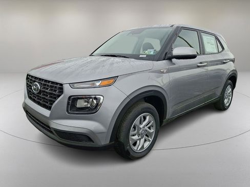 New 2026 Hyundai Venue SE image 3