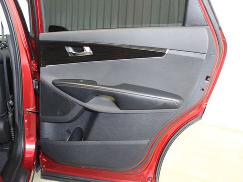 Used 2020 Kia Sorento EX FWD image 21