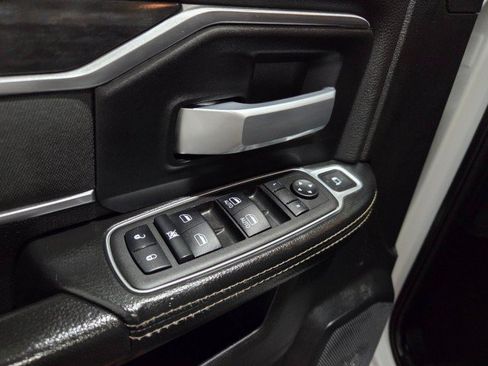 Used 2024 RAM 3500 SLT w/ Quick Order Package 2YG SLT AWD/4WD image 36