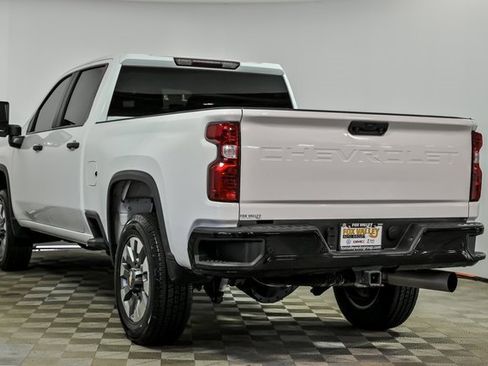 Certified 2024 Chevrolet Silverado 2500 Custom w/ Custom Value Package image 5