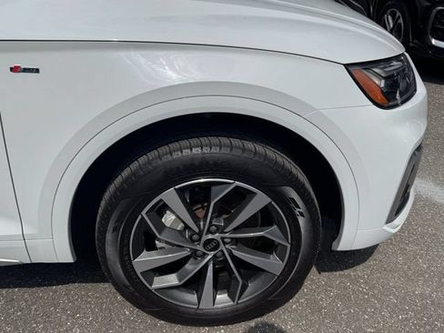 Certified 2023 Audi Q5 2.0T Premium w/ Convenience Package AWD/4WD image 9