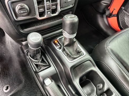 Used 2021 Jeep Wrangler Unlimited Sahara image 21