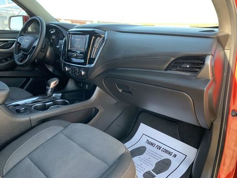 Certified 2023 Chevrolet Traverse LT FWD image 27