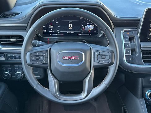 Certified 2024 GMC Yukon XL AT4 image 16