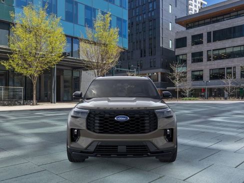 New 2026 Ford Explorer ST-Line w/ ST-Line Street Pack image 6