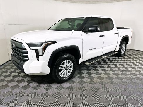 Used 2023 Toyota Tundra SR5 w/ SR5 Convenience Package image 7