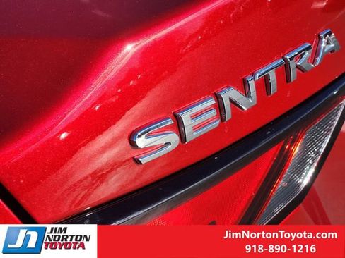 Used 2024 Nissan Sentra SV image 12