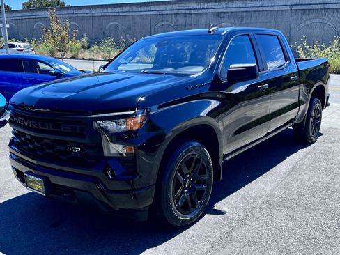 Used 2023 Chevrolet Silverado 1500 Custom w/ LPO, Dark Essentials Package RWD image 10