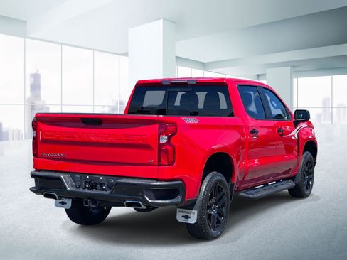 Used 2023 Chevrolet Silverado 1500 LT Trail Boss w/ LT Trail Boss Premium Package AWD/4WD image 4