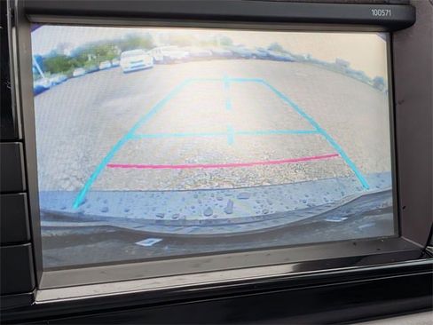 Used 2015 Toyota Corolla LE image 22