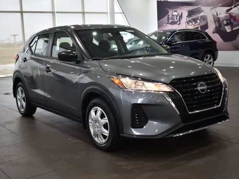 Used 2024 Nissan Kicks S image 5