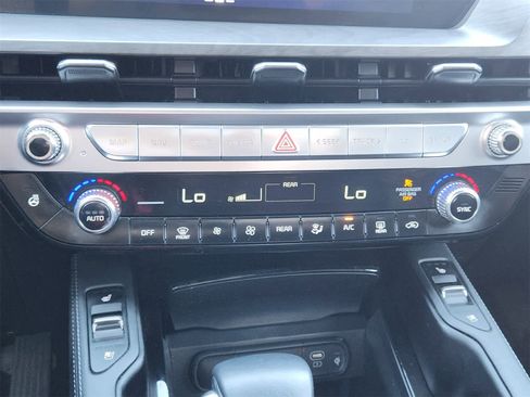 Used 2024 Kia Telluride EX X-Line image 19