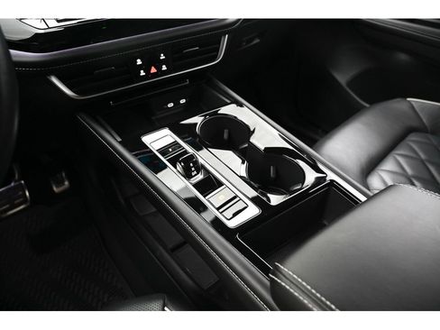 Used 2024 Volkswagen Atlas Cross Sport SEL Premium R-Line image 14