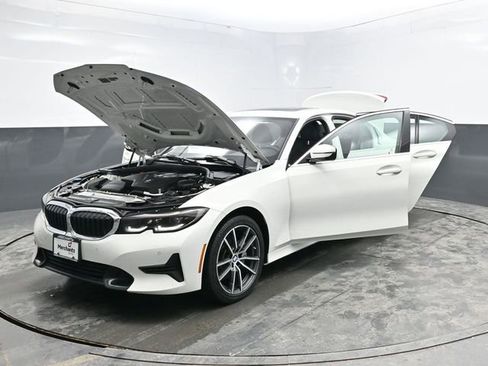 Used 2020 BMW 330i xDrive Sedan w/ Convenience Package image 34