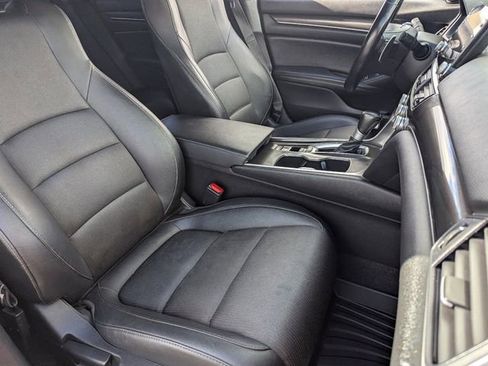 Used 2021 Honda Accord Sport image 10
