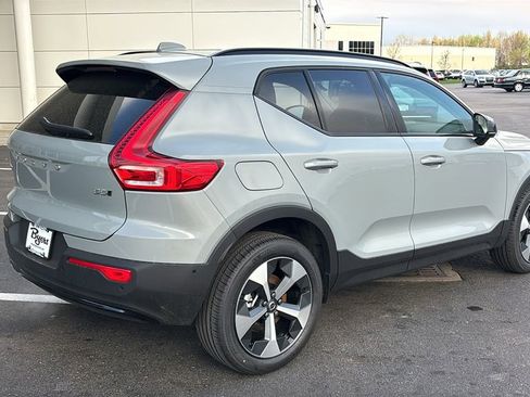 New 2026 Volvo XC40 B5 Plus w/ Protection Package Premier AWD/4WD image 29