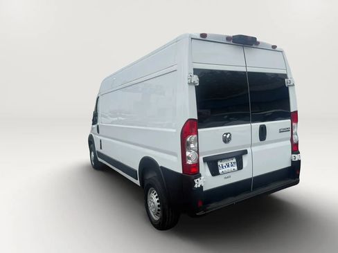 Used 2024 RAM ProMaster 2500 FWD image 5