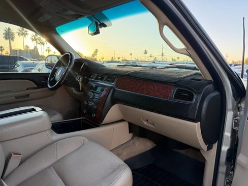 Used 2007 Chevrolet Avalanche LT RWD image 24