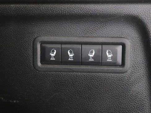 Used 2025 Jeep Wagoneer L Series II w/ Convenience Group I image 34