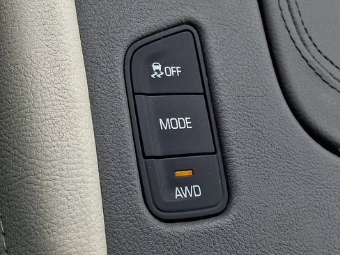 Used 2017 Cadillac XT5 Luxury w/ Driver Awareness Package image 26