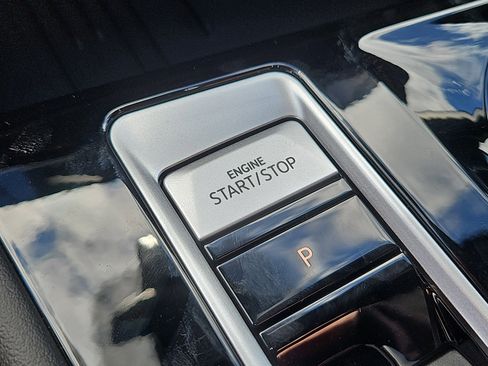 New 2026 Volkswagen Atlas Cross Sport SEL R-Line image 15