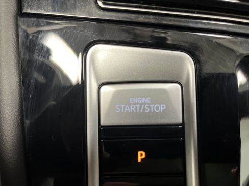 Used 2024 Volkswagen Atlas Peak Edition SEL image 23