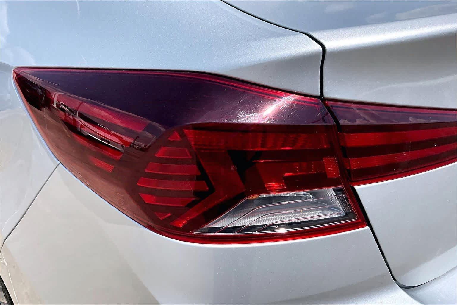 Used 2020 Hyundai Elantra SEL w/ Cargo Package (C1) FWD image 28