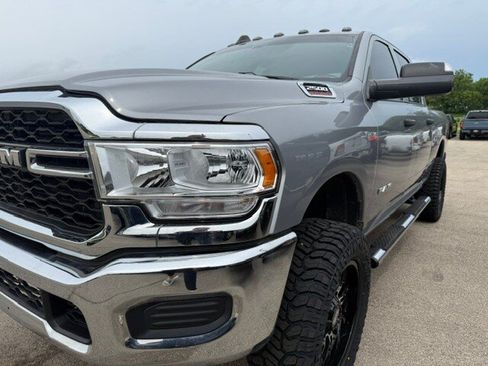 Used 2022 RAM 2500 Tradesman w/ Chrome Appearance Group AWD/4WD image 32