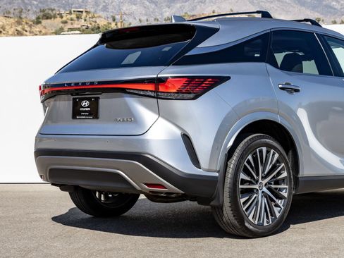 Used 2025 Lexus RX 350 Premium Plus w/ Convenience Package FWD image 16