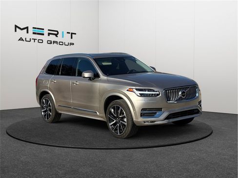 Used 2023 Volvo XC90 B5 Plus Bright image 1