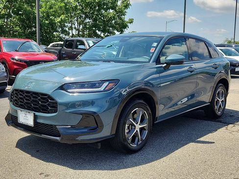 Certified 2024 Honda HR-V EX-L image 3