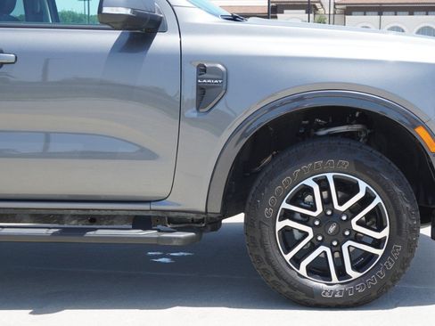 Used 2024 Ford Ranger Lariat w/ FX4 Off-Road Package AWD/4WD image 9