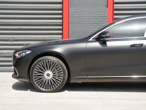 Used 2024 Mercedes-Benz Maybach S 580 4MATIC image 11