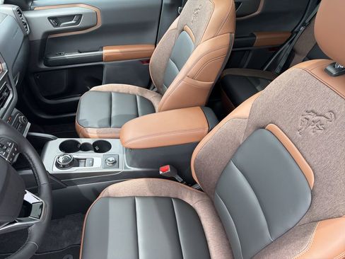 New 2026 Ford Bronco Sport Outer Banks AWD/4WD image 9