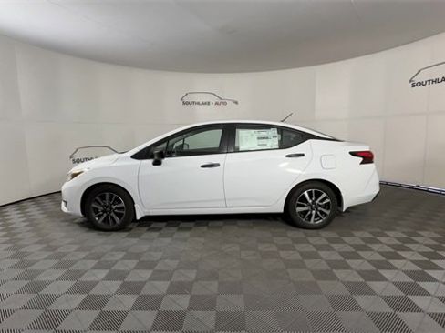 Certified 2025 Nissan Versa SV w/ Trunk Package image 5