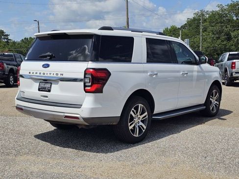 Used 2022 Ford Expedition Limited AWD/4WD image 8
