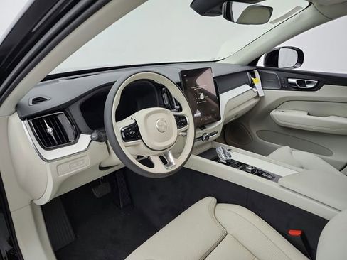 New 2026 Volvo XC60 T8 Ultra w/ Climate Package AWD/4WD image 28