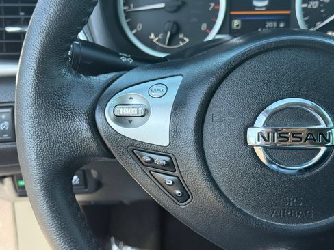 Used 2019 Nissan Sentra SV FWD image 16