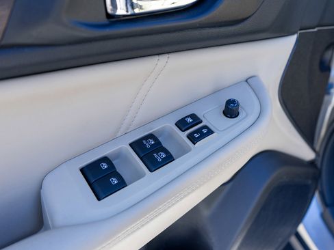 Used 2018 Subaru Outback 2.5i Limited image 15