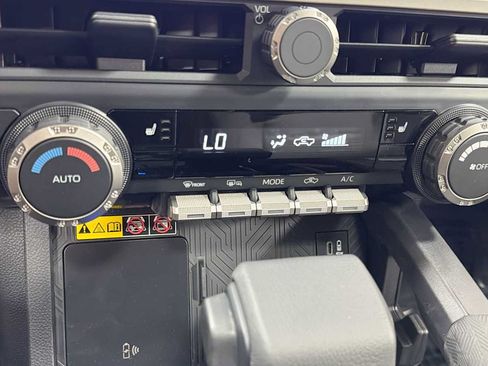 New 2026 Toyota Tacoma TRD Off-Road AWD/4WD image 21
