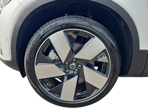 Used 2023 Volvo C40 P8 Recharge Ultimate w/ Protection Package Premier AWD/4WD image 28