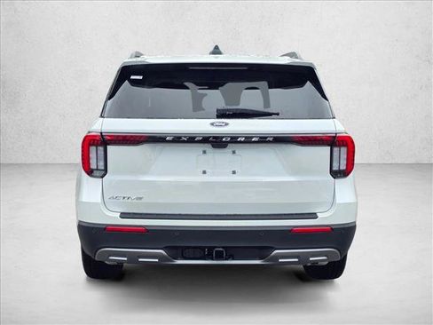 New 2026 Ford Explorer Active w/ Active Comfort Package RWD image 7