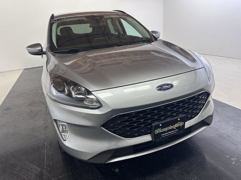 Used 2021 Ford Escape SEL image 3