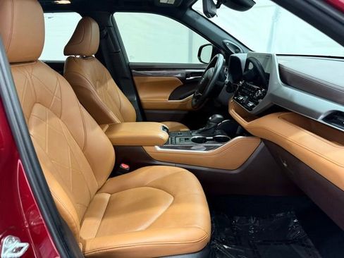 Used 2020 Toyota Highlander Limited Platinum image 20