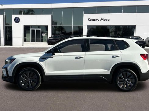 Used 2022 Volkswagen Taos S w/ IQ Drive S Package image 7