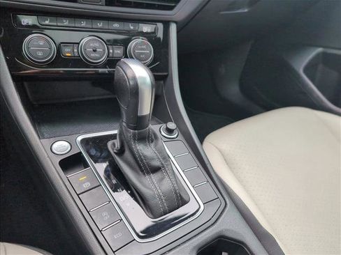 Used 2020 Volkswagen Jetta R-Line image 14