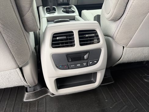 Used 2016 Honda Pilot EX image 23