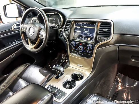Used 2015 Jeep Grand Cherokee Limited w/ Trailer Tow Group IV AWD/4WD image 26