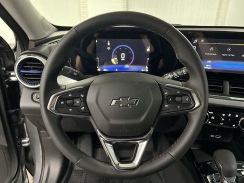 New 2026 Chevrolet Trax LT w/ Driver Confidence Package FWD image 11