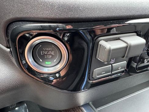 Used 2026 Chevrolet Silverado 1500 RST AWD/4WD image 23